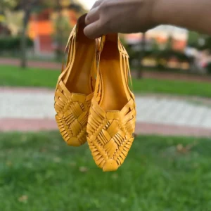 Huaraches - The mexican slides